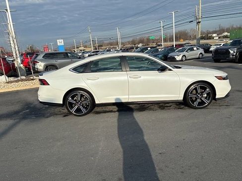 Used 2023 Honda Accord Sport image 6