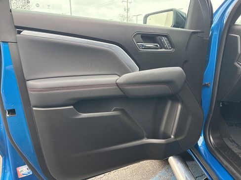 Used 2023 Chevrolet Colorado Z71 w/ Z71 Convenience Package 2 image 12