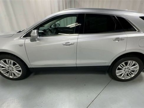 Used 2017 Cadillac XT5 Premium Luxury image 5