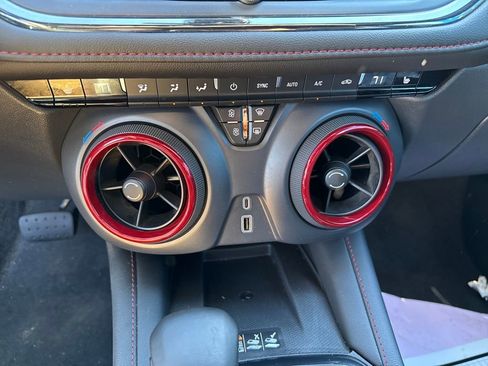 Used 2025 Chevrolet Blazer RS image 21