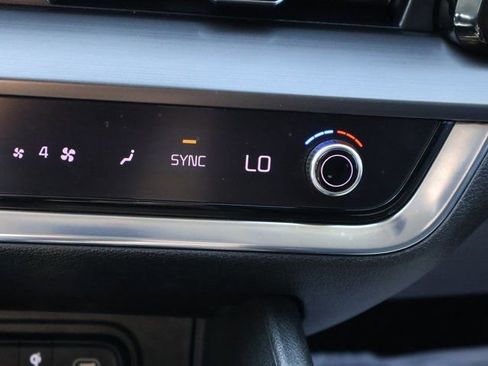 Used 2023 Kia Sportage EX image 28