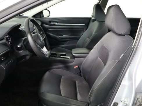 Used 2022 Nissan Altima 2.5 SV FWD image 14