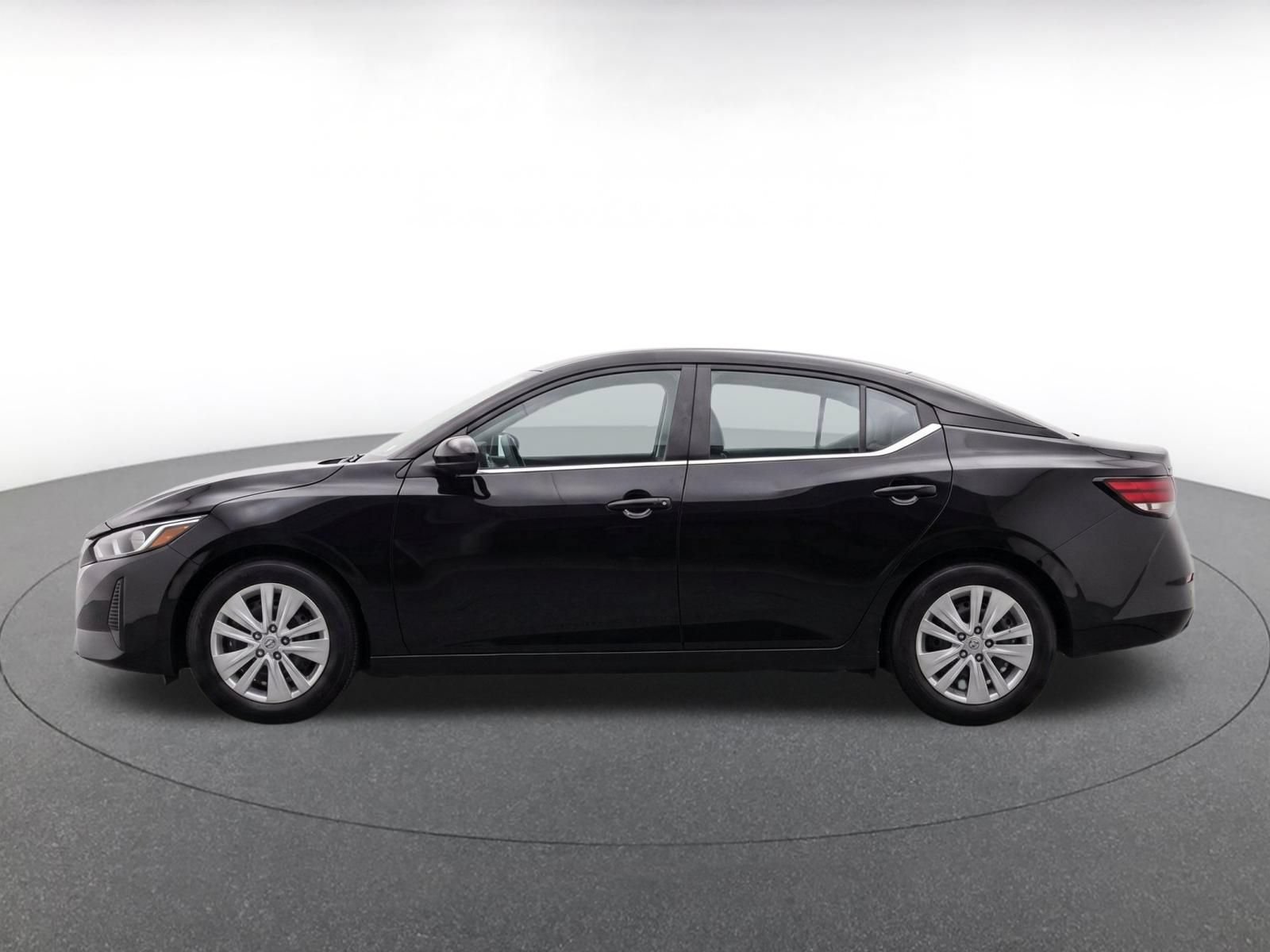 Used 2025 Nissan Sentra S FWD image 4