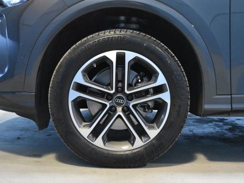 Certified 2025 Audi Q5 2.0T Premium w/ Convenience Package image 21