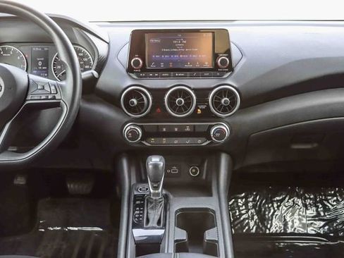 Used 2024 Nissan Sentra S image 15