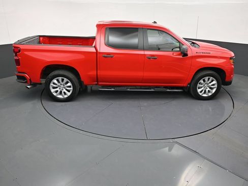 Used 2022 Chevrolet Silverado 1500 Custom w/ LPO, Dark Essentials Package RWD image 17