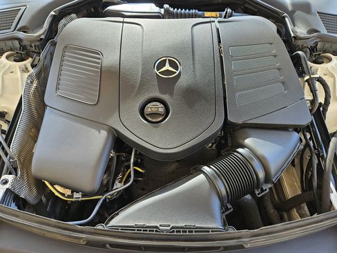 Used 2024 Mercedes-Benz C 300 Sedan image 27