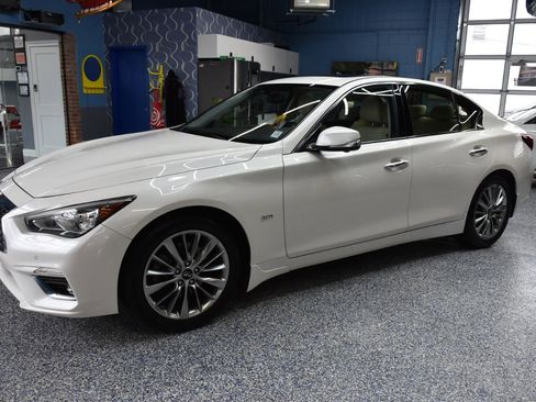 Used 2019 INFINITI Q50 Luxe w/ Essential Package (3.0T Luxe) image 10