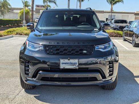 Used 2023 Land Rover Discovery S R-Dynamic image 3