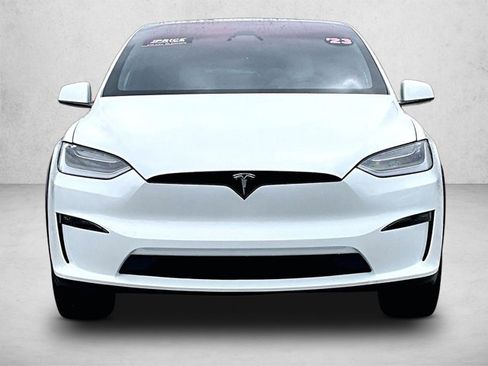 Used 2023 Tesla Model X Plaid image 2