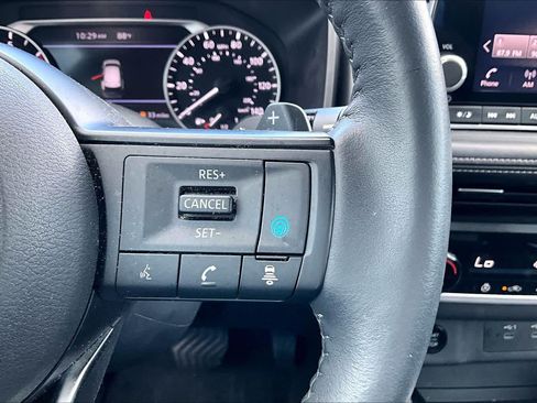 Certified 2024 Nissan Rogue SV w/ SV Premium Package FWD image 23