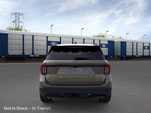 New 2026 Ford Explorer ST-Line w/ ST-Line Street Pack RWD image 5