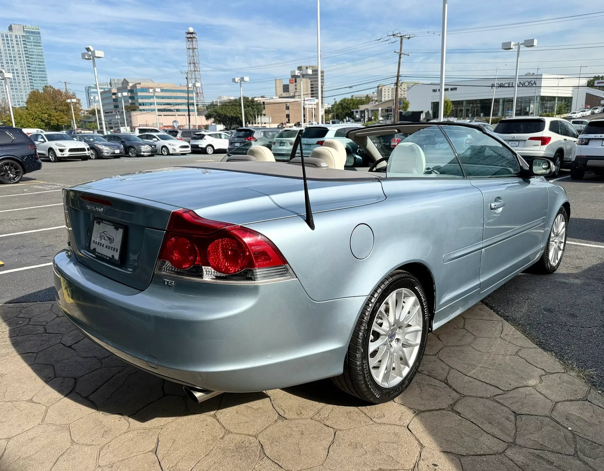 Used 2008 Volvo C70 T5 FWD image 14