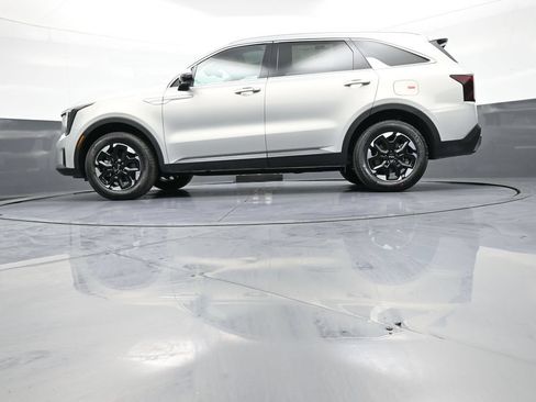 New 2026 Kia Sorento S FWD image 34
