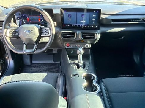 Certified 2024 Ford Mustang Coupe image 11