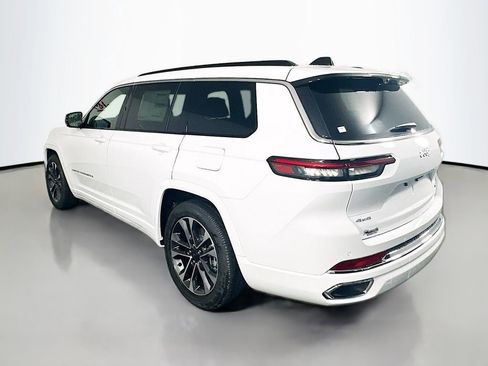 New 2025 Jeep Grand Cherokee L Overland w/ Luxury Tech Group IV image 5