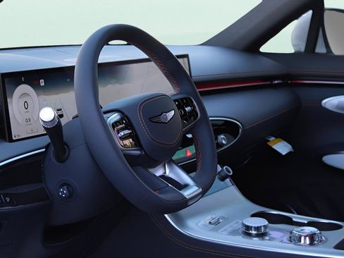 New 2026 Genesis GV70 2.5T Sport Prestige image 12