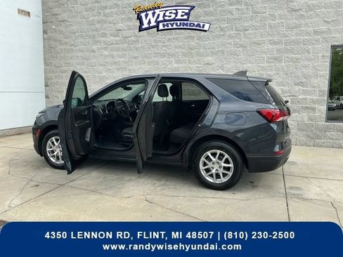 Used 2022 Chevrolet Equinox LT AWD/4WD image 11