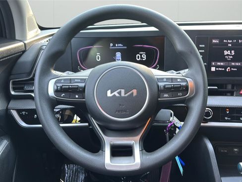 Used 2023 Kia Sportage LX FWD image 21