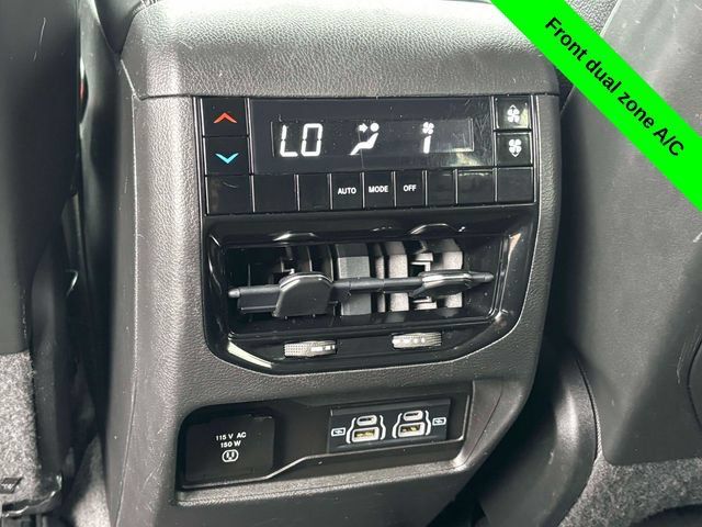 Used 2022 Jeep Grand Cherokee L Laredo w/ Luxury Tech Group I AWD/4WD image 26