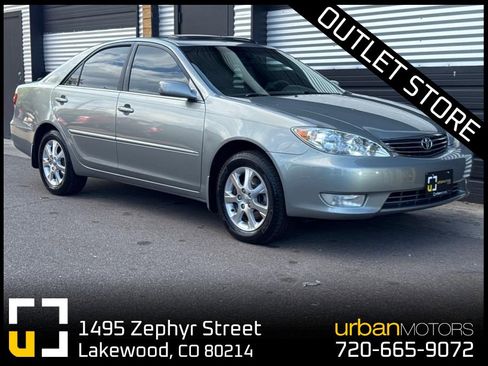 Used 2005 Toyota Camry XLE image 1