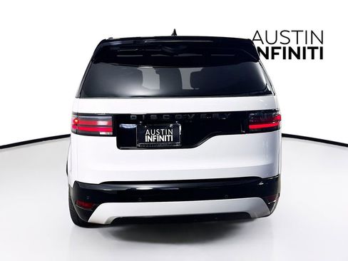 Used 2024 Land Rover Discovery Dynamic SE image 6