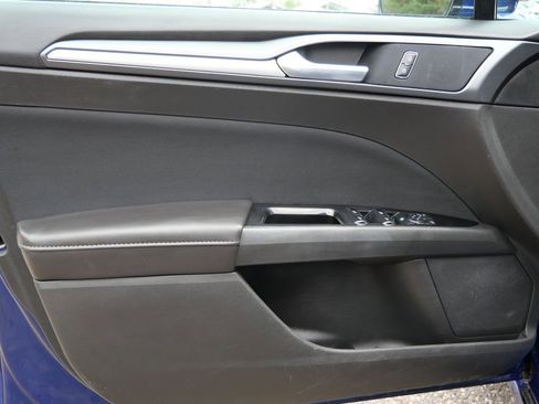 Used 2014 Ford Fusion SE FWD image 7