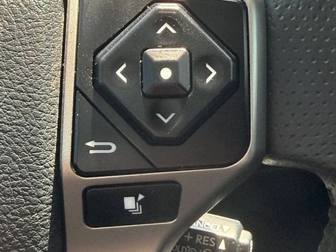 Used 2021 Toyota 4Runner Limited RWD image 19