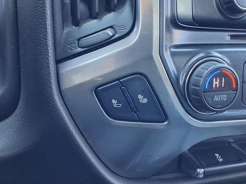 Used 2017 Chevrolet Silverado 1500 LT w/ Midnight Edition image 5