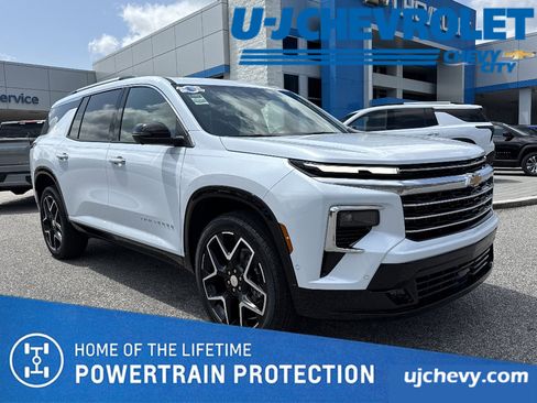 New 2026 Chevrolet Traverse High Country FWD image 1