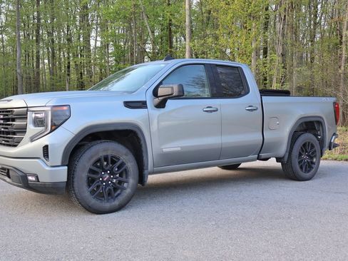Used 2024 GMC Sierra 1500 Elevation AWD/4WD image 7