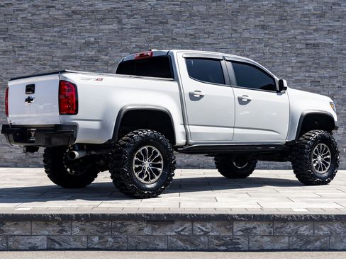 Used 2018 Chevrolet Colorado ZR2 image 16