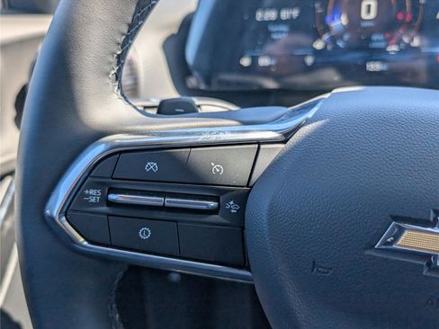 New 2026 Chevrolet Equinox LT FWD image 18