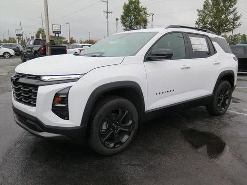 New 2026 Chevrolet Equinox LT w/ Convenience Package II image 8