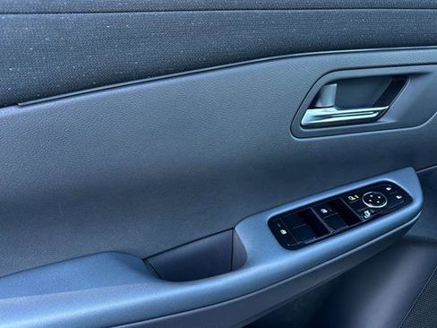 New 2026 Nissan Leaf SV+ w/ Floor Mat Package (SV+) image 11