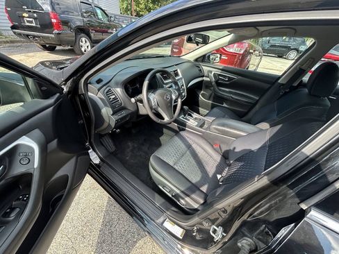 Used 2017 Nissan Altima 2.5 SV FWD image 6
