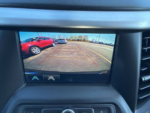 Used 2019 GMC Acadia SLE w/ LPO, Floor Liner Package FWD image 10