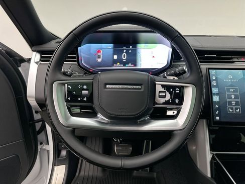 New 2026 Land Rover Range Rover Long Wheelbase SE AWD/4WD image 14