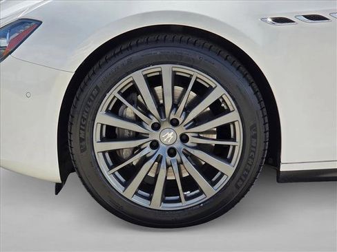 Used 2018 Maserati Ghibli image 9