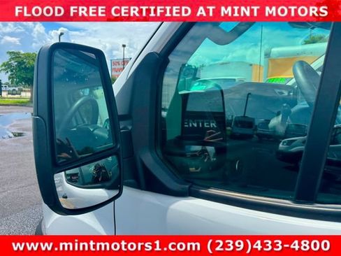 Used 2025 Ford Transit 250 Low Roof w/ Exterior Upgrade Package RWD image 23
