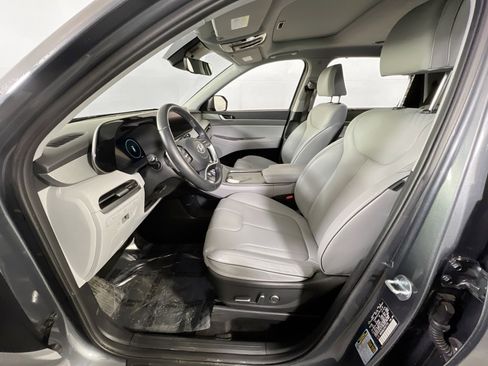 Used 2023 Hyundai Palisade SEL w/ Premium Package image 21