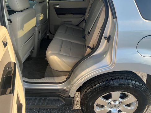 Used 2011 Ford Escape Limited AWD/4WD image 22
