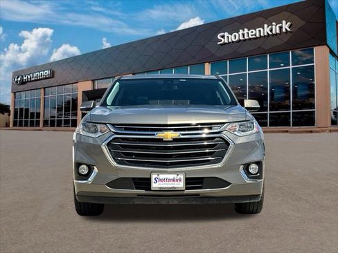 Used 2018 Chevrolet Traverse Premier w/ Driver Confidence II Package image 2