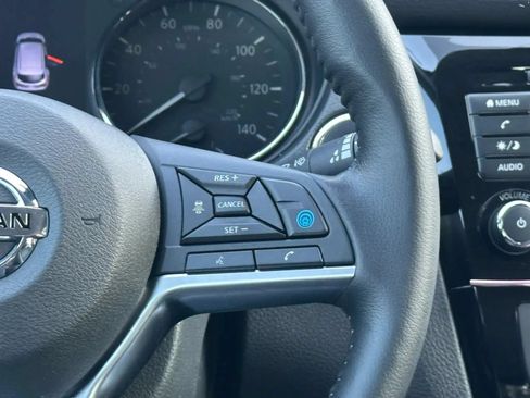 Used 2021 Nissan Rogue Sport SV w/ Technology Package AWD/4WD image 29