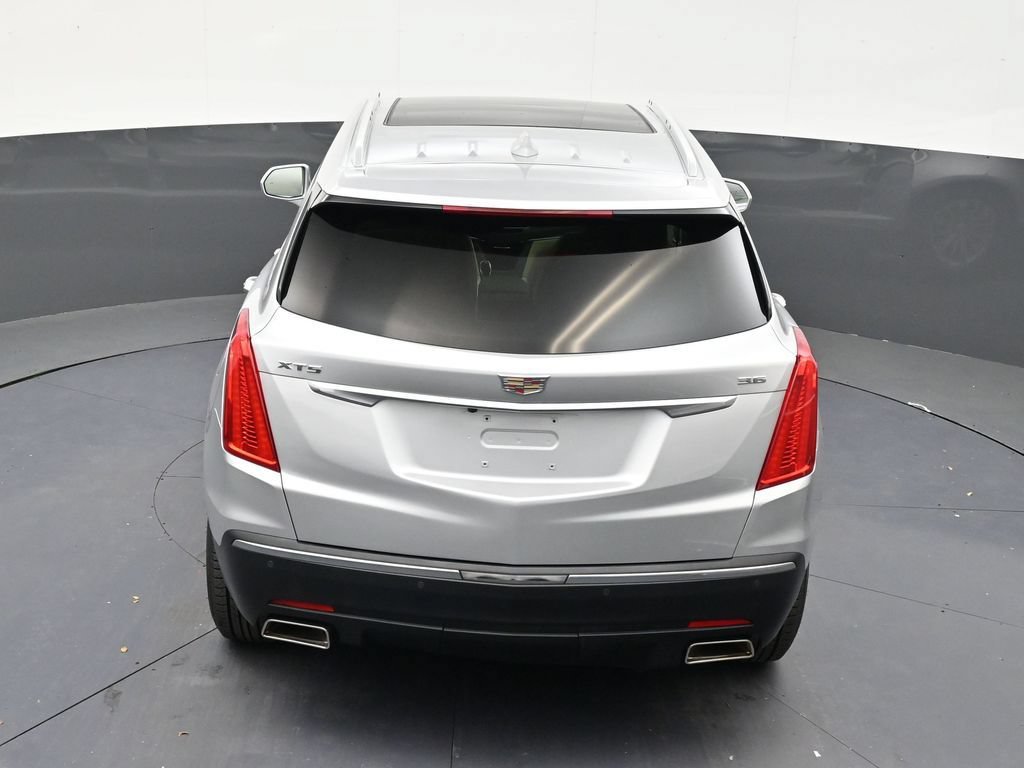 Used 2017 Cadillac XT5 Luxury w/ Driver Awareness Package FWD image 15