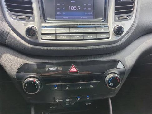 Used 2017 Hyundai Tucson SE FWD image 12