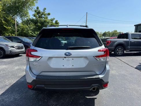 Used 2023 Subaru Forester Limited AWD/4WD image 5