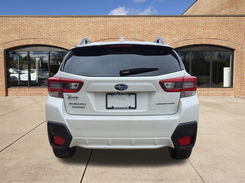 Used 2023 Subaru Crosstrek 2.0i Premium image 4