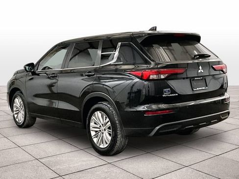 Used 2022 Mitsubishi Outlander ES AWD/4WD image 11