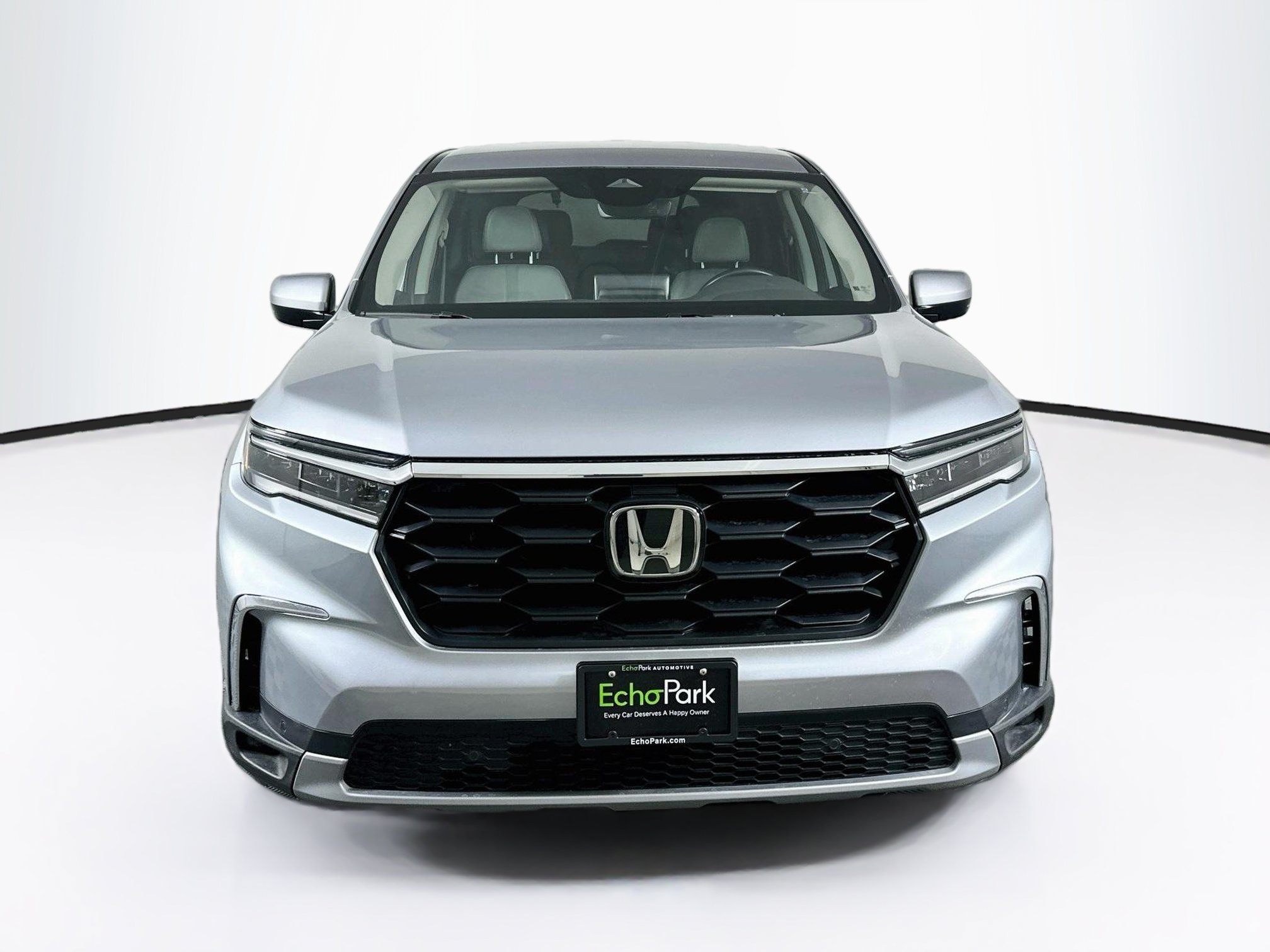 Used 2025 Honda Pilot EX-L image 2